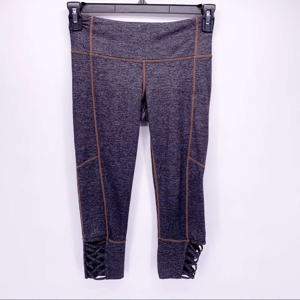 Athleta Gray Capri Length Athetic Pants Size XS